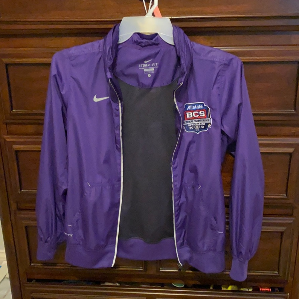 Nike windbreaker